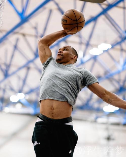 小乔丹封盖哈登,莫里快攻战斧扣篮 小乔丹封盖哈登,莫里快攻战斧扣篮