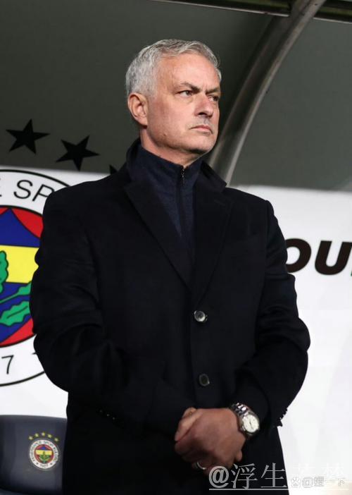 穆帅68天不败达成7连胜！再批裁判：本可领先9分